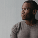 Arthur Hayes Mengatakan OpenAI dan Anthropic Tak Berharga, Sementara Bitcoin Menang